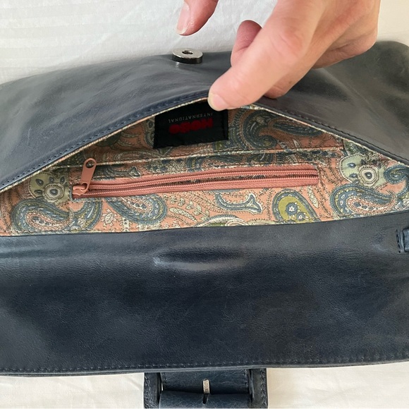 Hobo clutch purse - Picture 2 of 3